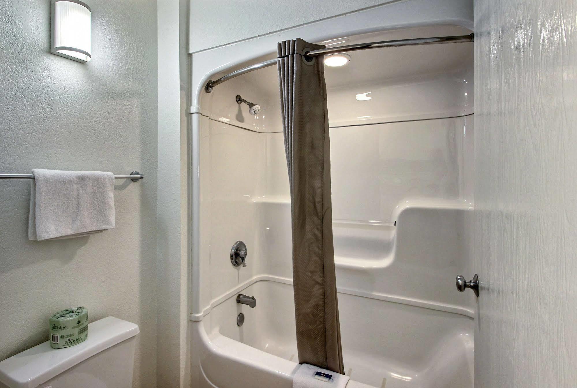 Motel 6 Milwaukee West - Brookfield Kültér fotó