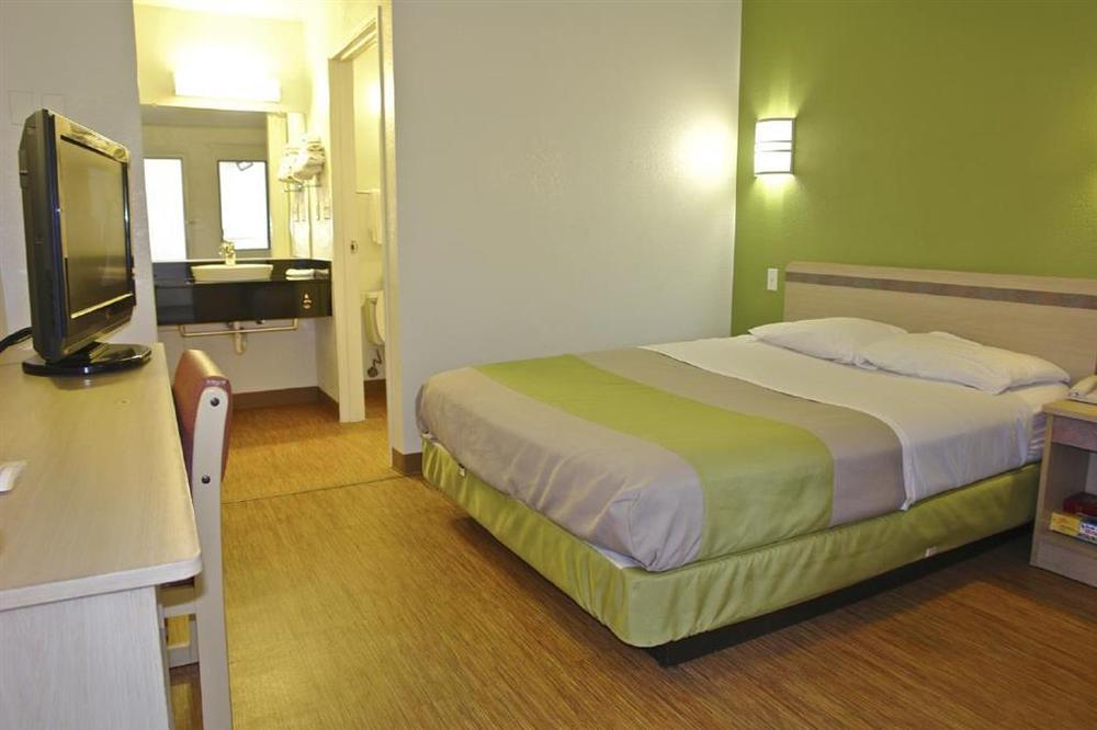 Motel 6 Milwaukee West - Brookfield Szoba fotó